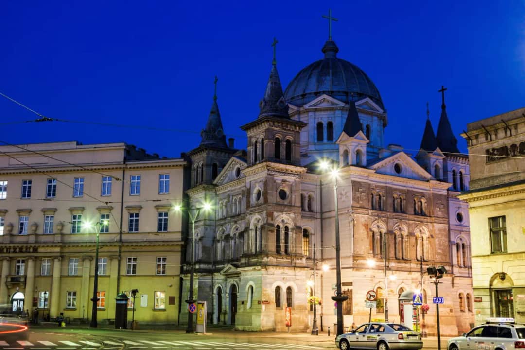 Łódź zaskakuje! Co warto zwiedzić? Kompletny przewodnik + plany