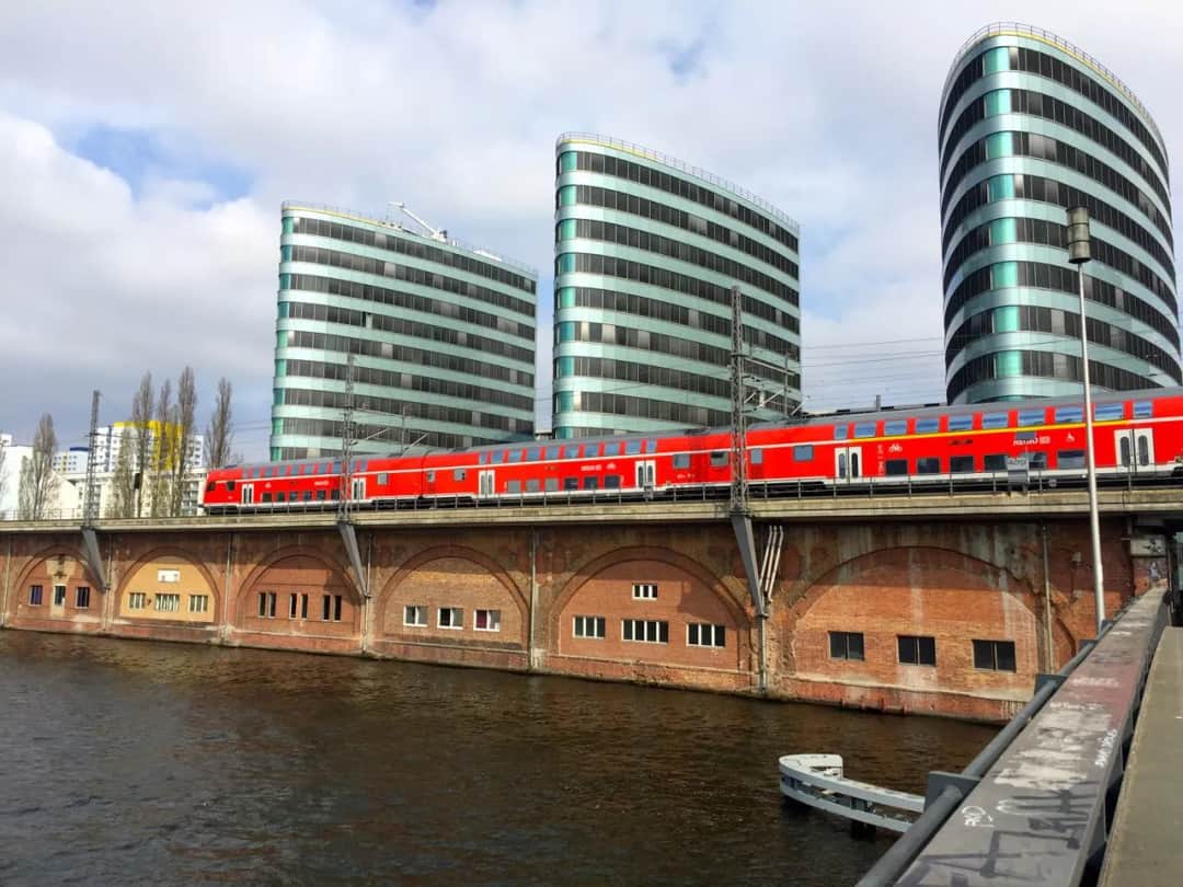 Jaka rzeka płynie przez Berlin? Szprewa i wodne sekrety miasta